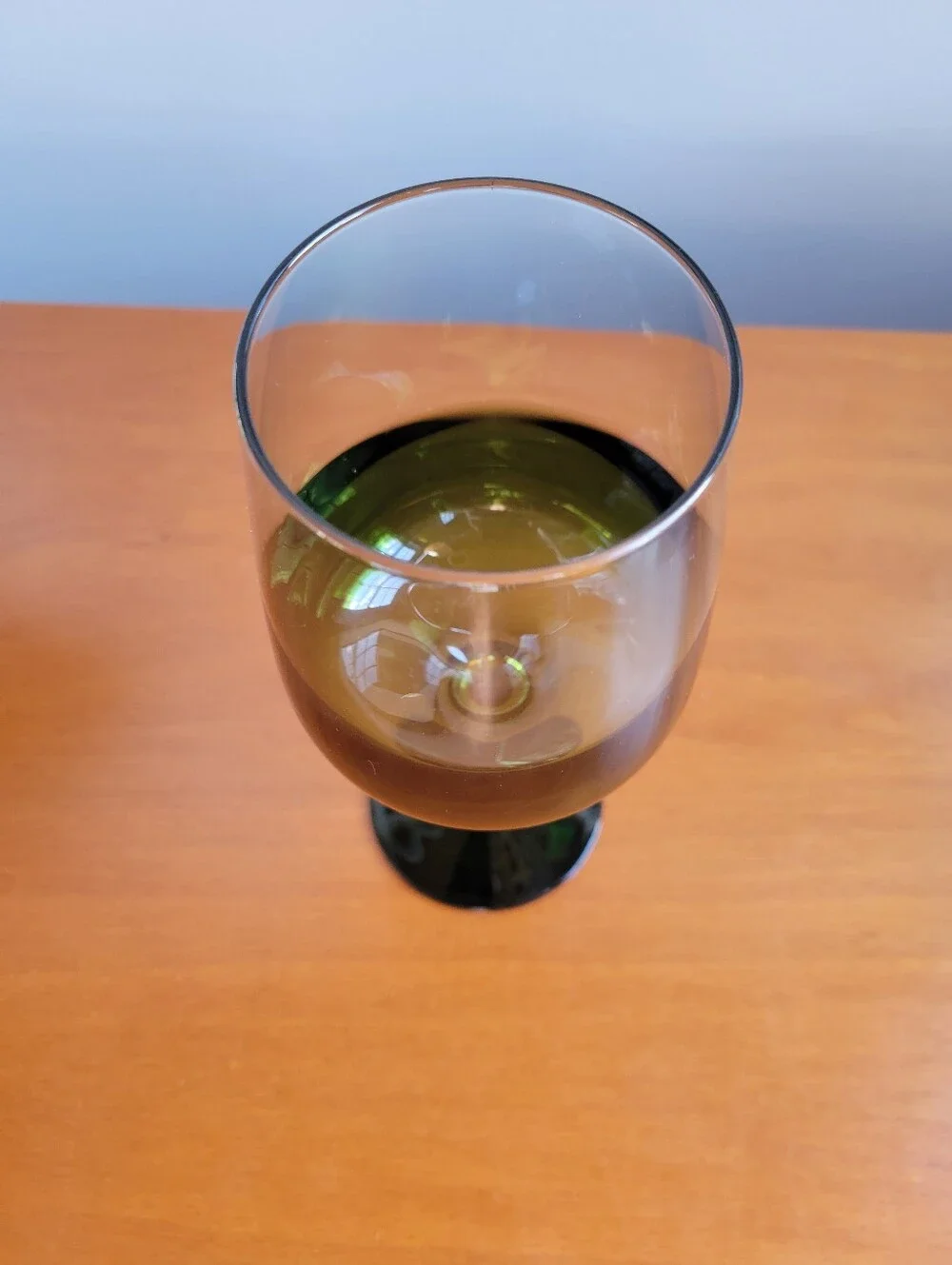 Pier 1 Elemental Green Hand Blown Wine Glass 16 oz Colored Stemware